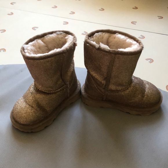 Glitter Ugg boots size 7 - Picture 4 of 9